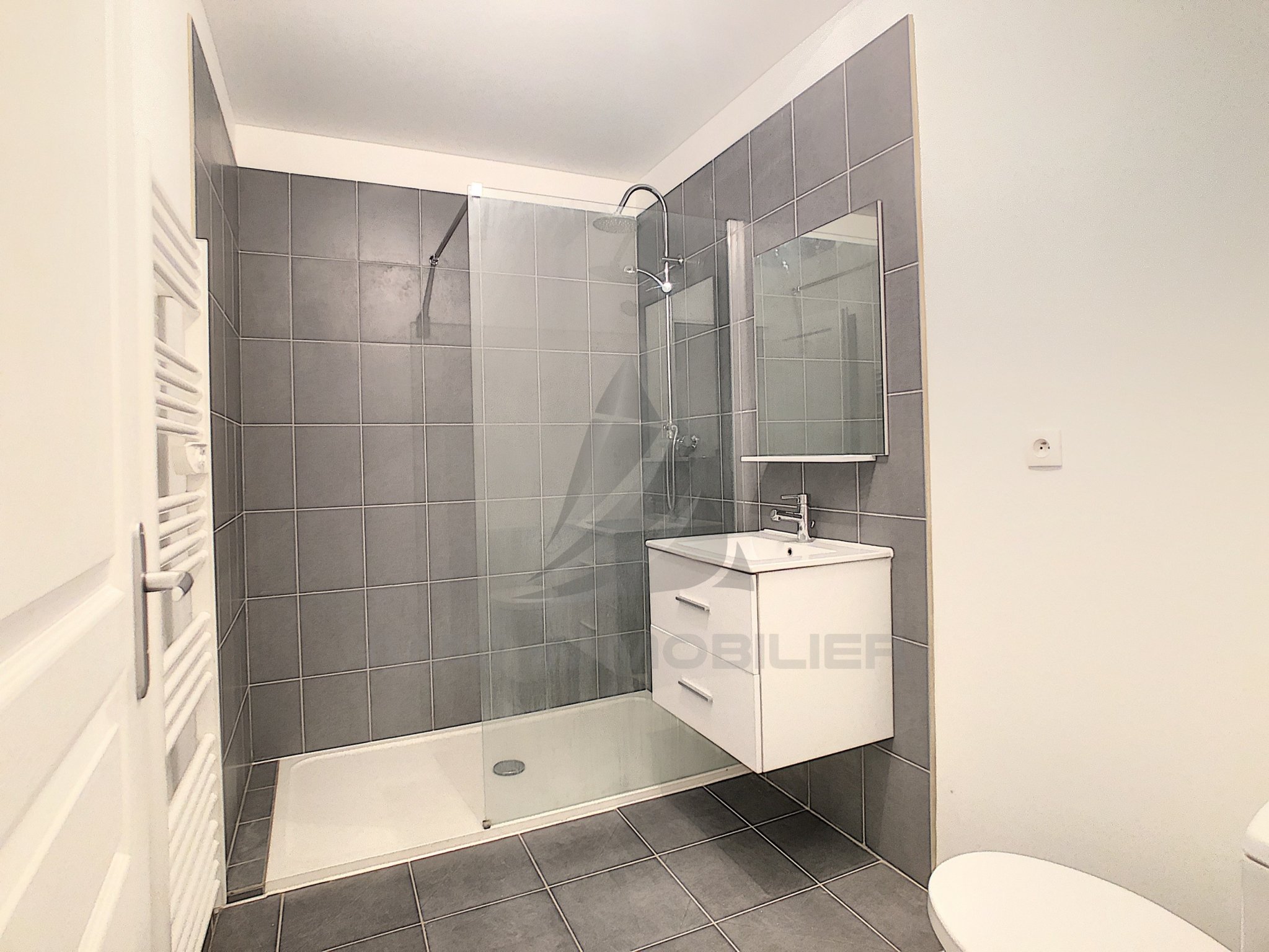 Appartement rénové proche gare