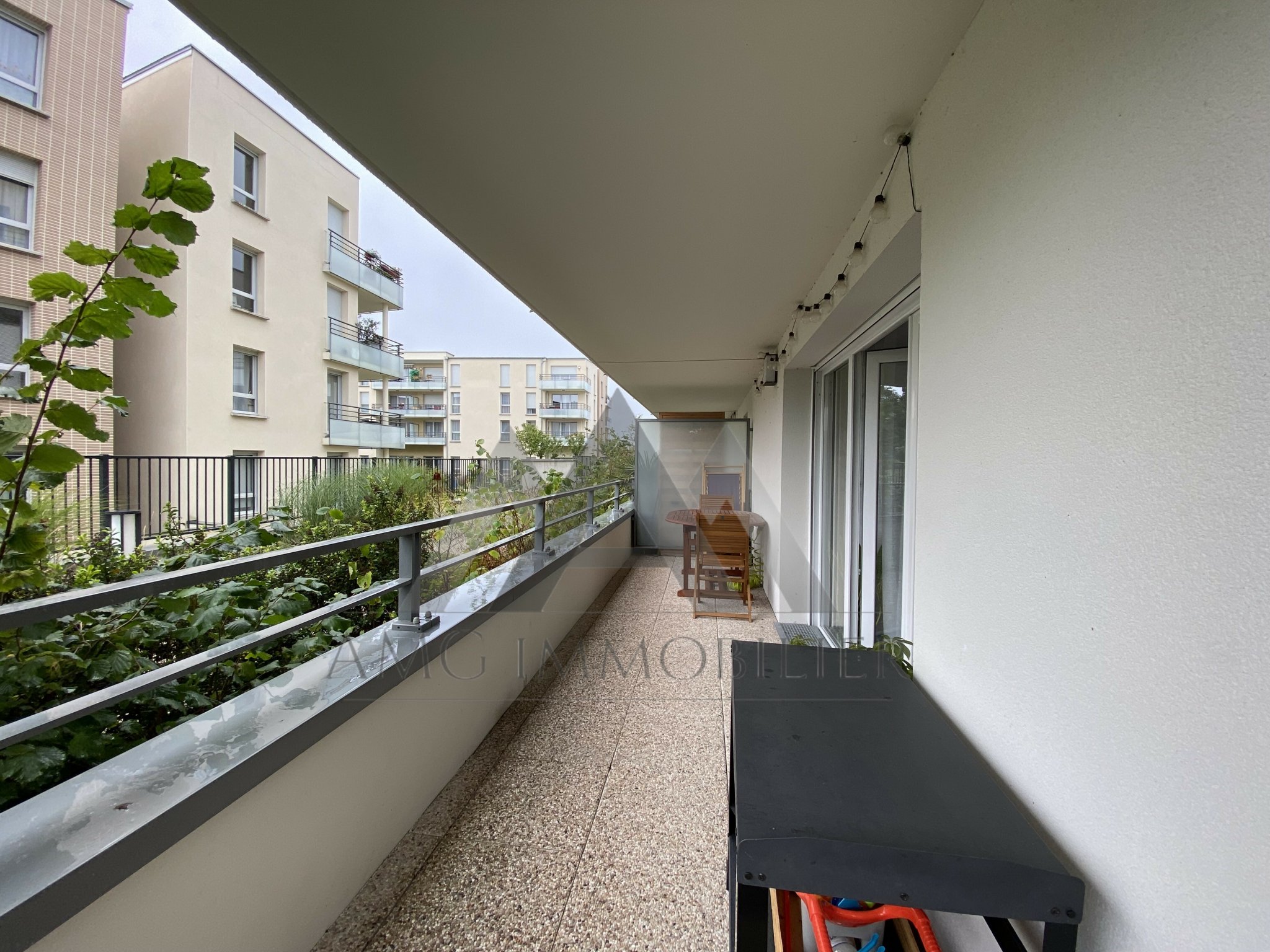 BEZANNES appartement en résidence avec parking