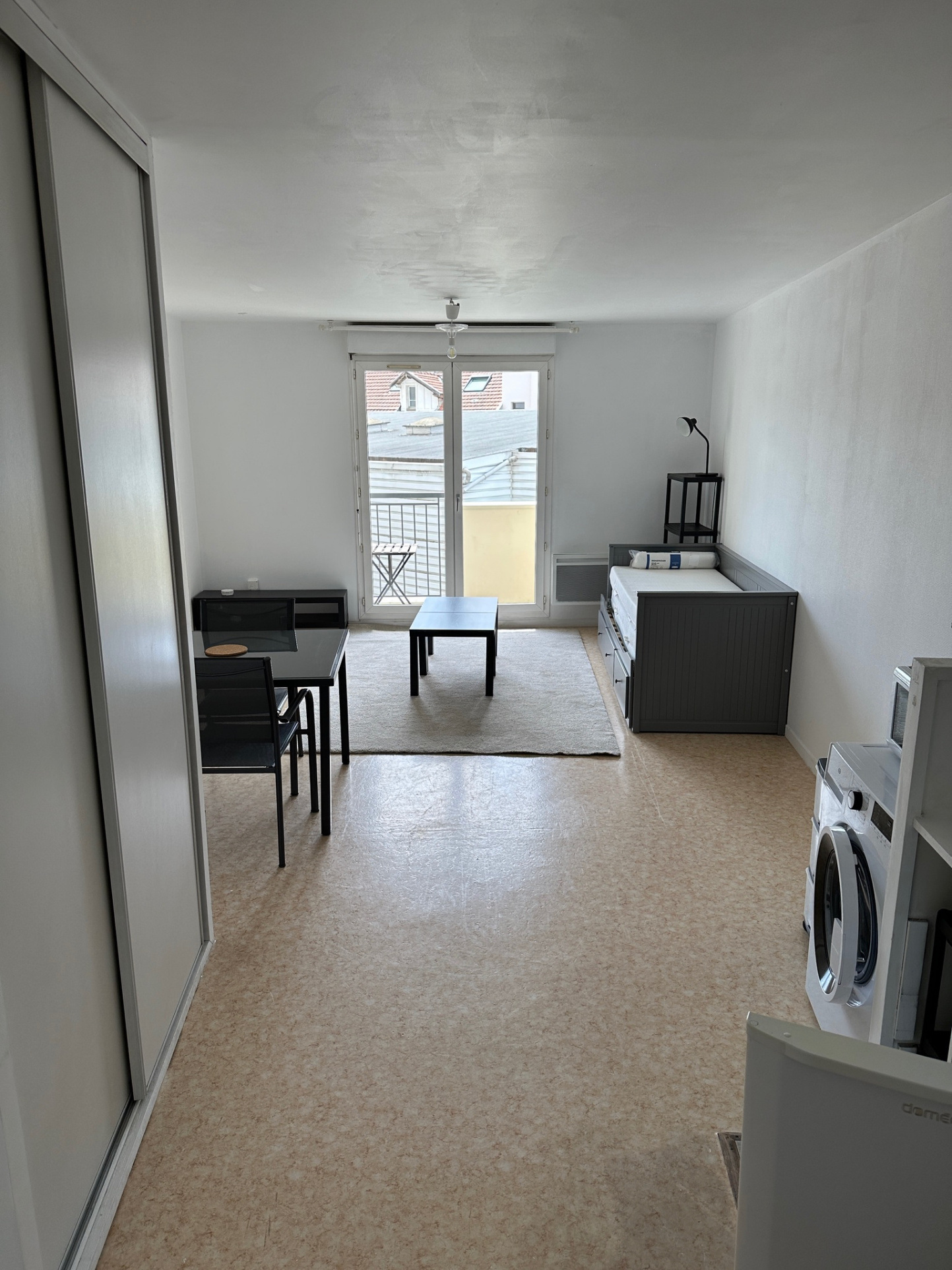 Studio meublé 