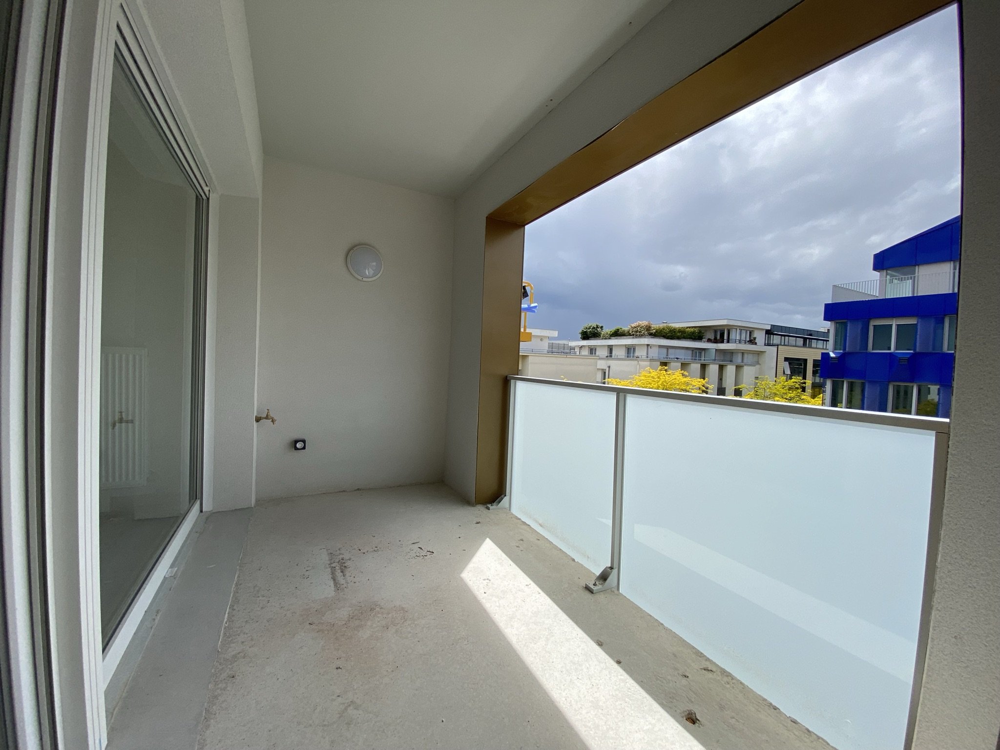 T2 AVEC BALCON RUE EDOUARD MIGNOT (PINEL)